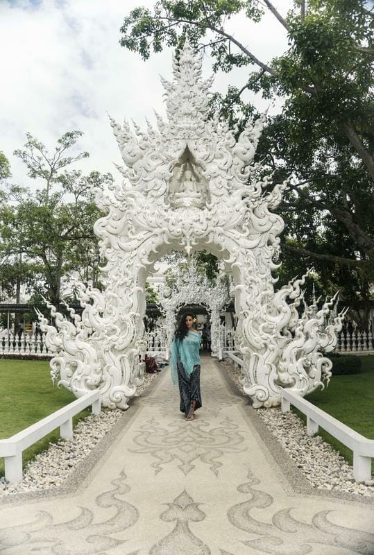 Thailand White Temple 11